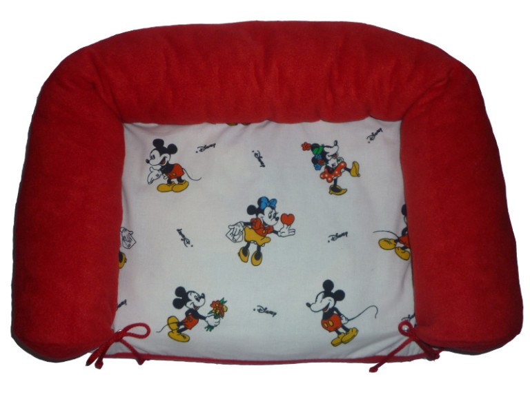 Mickey kutyakanapé